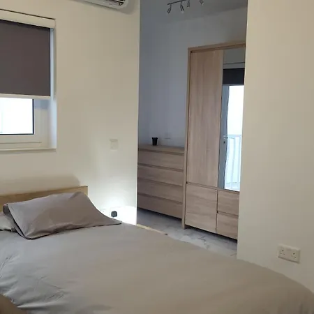 Flat 1 In Swieqi Is-Swieqi