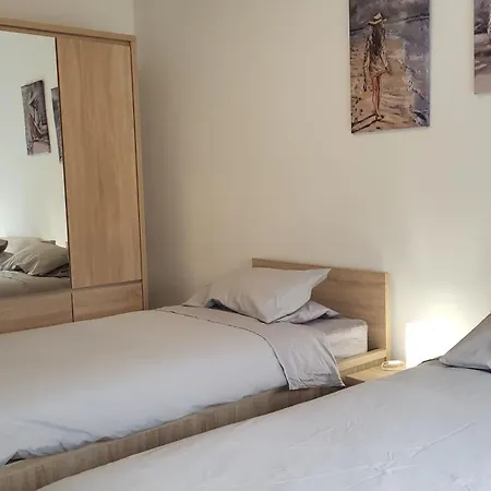 Flat 1 In Swieqi Is-Swieqi