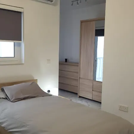 Flat 1 In Swieqi Апартаменты *