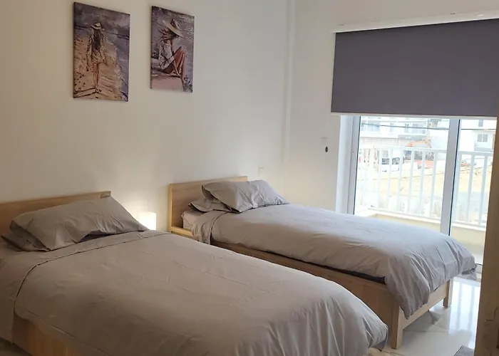 Flat 1 In Swieqi Daire